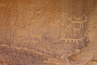 Petroglyphs near Una Vida, Chaco Culture National Historic Park, UNESCO World Heritage Site, New Mexico, United States of America, North America