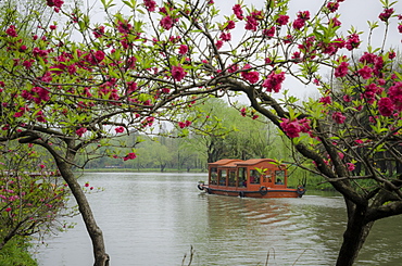 Slender West Lake, Yangzhou, Jiangsu province, China, Asia