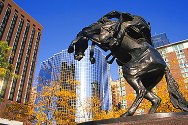 Fredrick Remingtons "Bronco Buster" on Barney Allis plaza, Kansas City, Missouri, United States of America, North America