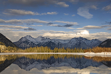 Vermilion Lakes, Banff National Park, UNESCO World Heritage Site, Rocky Mountains, Alberta, Canada, North America