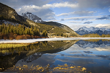 Vermilion Lakes, Banff National Park, UNESCO World Heritage Site, Rocky Mountains, Alberta, Canada, North America