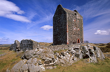 Smailholm Tower dating from the 16th century near Kelso, Roxburghshire, Scottish Borders, Scotland, United Kingdom, Europe