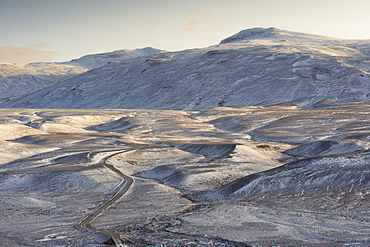 The Kjolur route, Road F35, towards the interior, between Gullfoss and Hvitarvatn in the beginning of winter, central Iceland, Iceland, Polar Regions