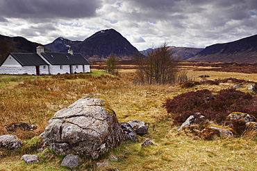 Black Rock Cottage and Buachaille Etive Mor, Glencoe, Highland region, Scotland, United Kingdom, Europe