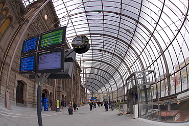 The new Strasbourg train station glass roof, built for the new high-speed rail line TGV Est, opened in 2007. Strasbourg, Alsace, France, Europe