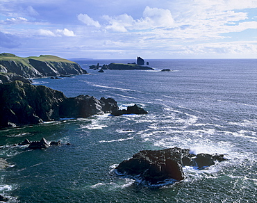 Hillswick Ness and The Drongs, Eshaness, Northmavine, Shetland Islands, Scotland, United Kingdom, Europe