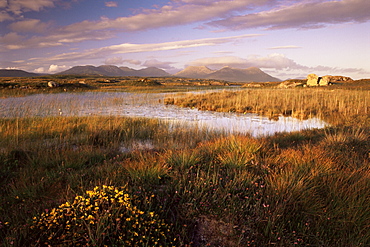 Ballynahinch Lake and the Twelve Pins, near Clifden, Connemara, County Galway, Connacht, Republic of Ireland (Eire), Europe