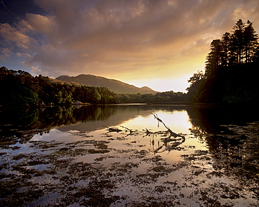 Sunset near Lauragh, Beara peninsula, County Kerry, Munster, Republic of Ireland, Europe