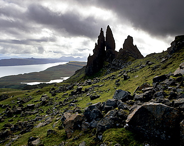 The Old Man of Storr, overlooking Loch Leathan and Raasay Sound, Trotternish, Isle of Skye, Inner Hebrides, Highland region, Scotland, United Kingdom, Europe