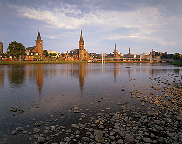 River Ness, Cathedral and churches, left bank, Inverness, Highland region, Scotland, United Kingdom, Europe