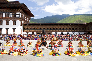 Buddhist festival (Tsechu), Trashi Chhoe Dzong, Thimphu, Bhutan, Asia