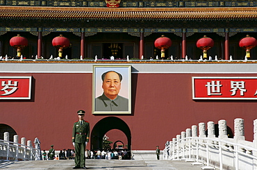 The Heavenly Gate to the Forbidden City, Tiananmen Square, Beijing (Peking), China, Asia