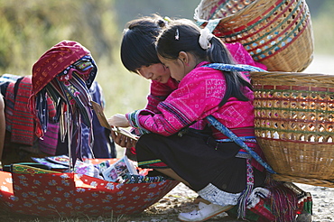 Girls of Yao minority, Longsheng terraced ricefields, Guilin, Guangxi Province, China, Asia