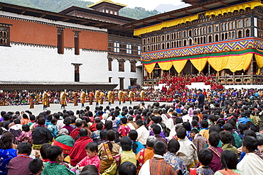 Buddhist festival (Tsechu), Trashi Chhoe Dzong, Thimphu, Bhutan, Asia