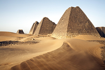 The pyramids of Meroe, Sudan's most popular tourist attraction, Bagrawiyah, Sudan, Africa