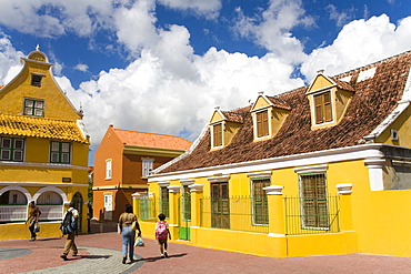 Alley District, Willemstad, UNESCO World Heritage Site, Curacao, Netherlands Antilles, West Indies, Caribbean, Central America