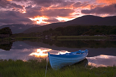 Boat, Upper Lake, Killarney National Park, County Kerry, Munster, Republic of Ireland, Europe