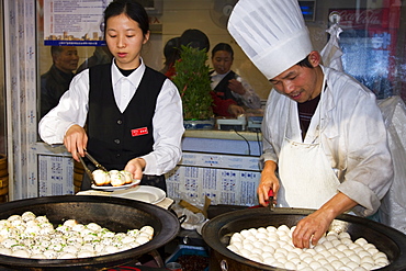 Dumpling cook, Shanghai, China, Asia