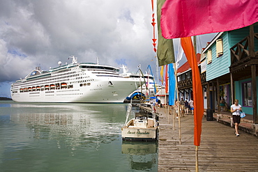 Cruise ships, Heritage Quay, St. Johns, Antigua Island, Antigua and Barbuda, Leeward Islands, Lesser Antilles, West Indies, Caribbean, Central America