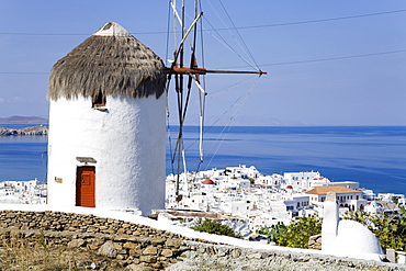 Bonis Windmill at the Folklore Museum in Mykonos Town, Island of Mykonos, Cyclades, Greek Islands, Greece, Europe