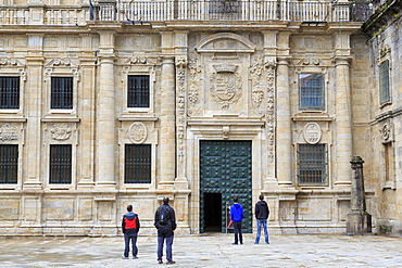 Cathedral entrance on Plaza Quintana, Santiago de Compostela, UNESCO World Heritage Site, Galicia, Spain, Europe 