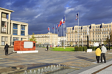 City Hall Gardens, Le Havre, Normandy, France, Europe