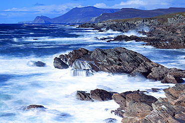 Coastline on Atlantic Drive, Achill Island, County Mayo, Connaught (Connacht), Republic of Ireland, Europe