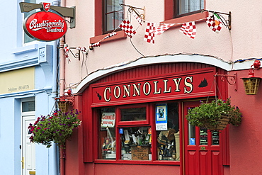 Connollys Pub in Kinvara, County Galway, Connaught, Republic of Ireland, Ireland, Europe