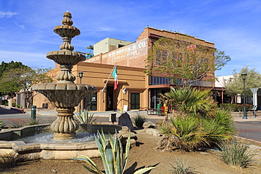 Fountain on Main Street, Yuma, Arizona, United States of America, North America