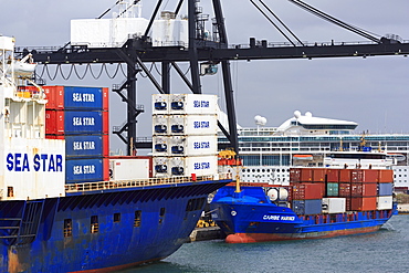 Container ship in Port Everglades, Fort Lauderdale, Florida, United States of America, North America