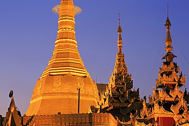 Sule Pagoda, Yangon (Rangoon), Myanmar (Burma), Asia