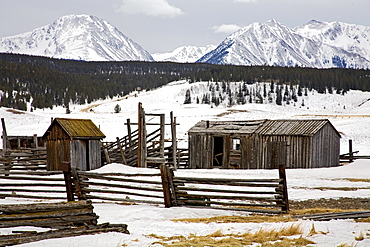 Ranch and Sawatch Range, Leadville City, Rocky Mountains, Colorado, United States of America, North America