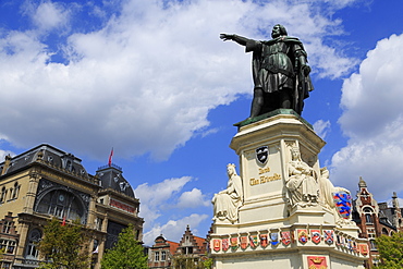 Jacob Van Artevelde Monument, Vrijdag Market, Ghent, East Flanders, Belgium, Europe