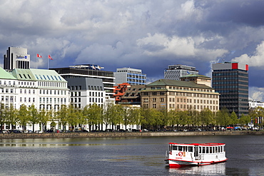 Binnenalster Lake, Hamburg, Germany, Europe