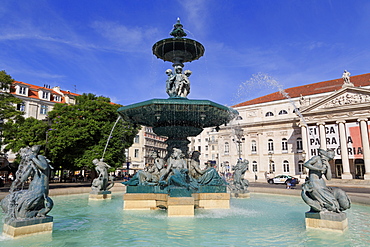 Fountain, Praca Do Rossio, Lisbon, Portugal, Europe