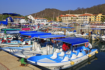 Santa Cruz Marina, Huatulco, State of Oaxaca, Mexico, North America