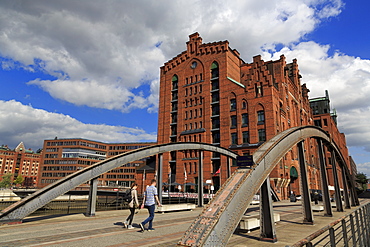 Maritime Museum and Busan Bridge, HafenCity District, Hamburg, Germany, Europe