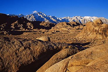 Alabama Hills Recreation Area, Eastern Sierra region, California, United States of America, North America