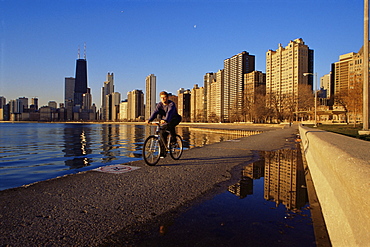 Walkway near North Avenue Beach, Chicago, Illinois, United States of America, North America