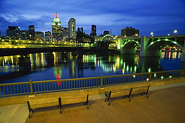 Mississippi River and city skyline, St. Paul, Minnesota, United States of America, North America