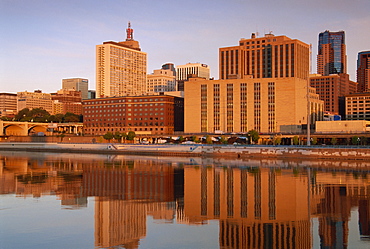 Mississippi River and city skyline, St. Paul, Minnesota, United States of America, North America