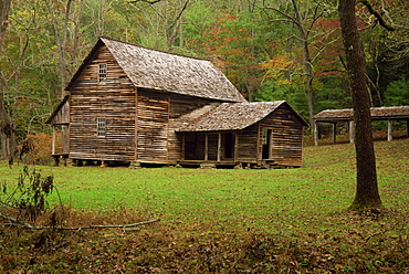 Tipton House dating from 1870, Cades Cove, Great Smoky Mountains National Park, Tennessee, United States of America, North America