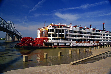 Mississippi Queen riverboat, Louisville, Kentucky, United States of America, North America