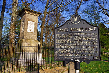 Daniel Boone's grave, Frankfort cemetery, Frankfort, Kentucky, United States of America, North America