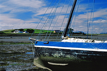 Boat, Clew Bay, County Mayo, Connacht, Republic of Ireland, Europe