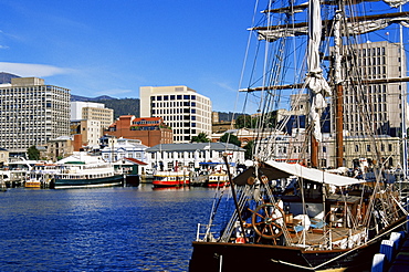 Sailing ship, Elizabeth Pier, Hobart, Tasmania, Australia, Pacific