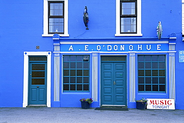 Pub near Fanore, County Clare, Munster, Republic of Ireland, Europe