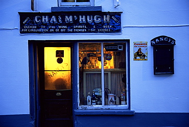 Pub, Ardara village, County Donegal, Ulster, Republic of Ireland, Europe