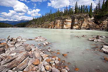 Upper Athabasca River near Athabasca Falls, Jasper National Park, UNESCO World Heritage Site, British Columbia, Rocky Mountains, Canada, North America