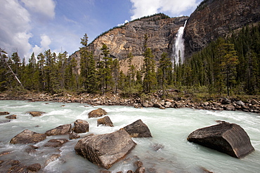 Kicking Horse River and Takakkaw Falls, Yoho National Park, UNESCO World Heritage Site, British Columbia, Rocky Mountains, Canada, North America